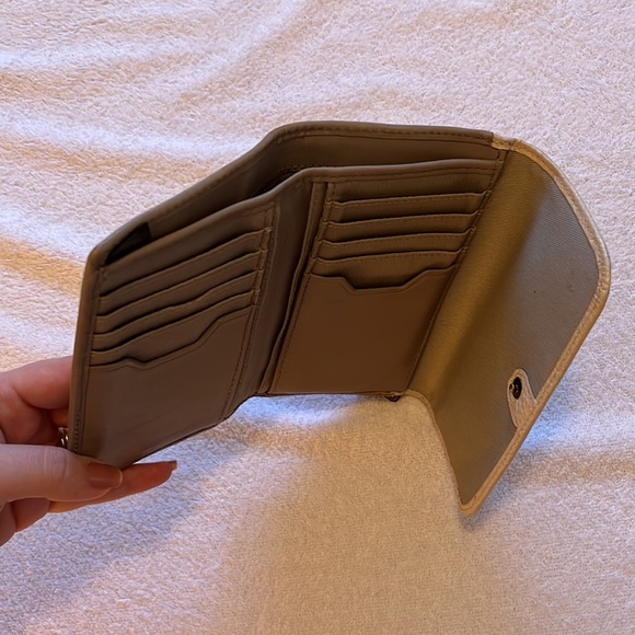 Fossil Wallet - Picture 4 of 12